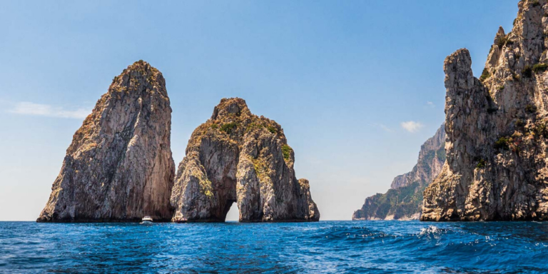 2 giugno: spiagge ed isole della Campania prese d’assalto