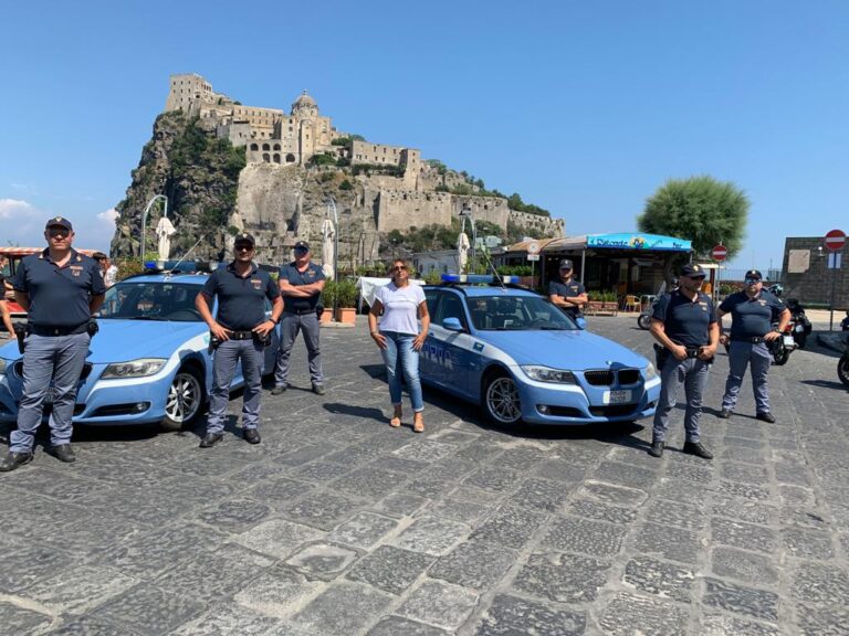 POLIZIA-ISCHIA