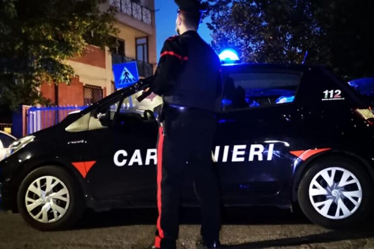 Caivano, tenta di dare fuoco al padre: arrestato 47enne