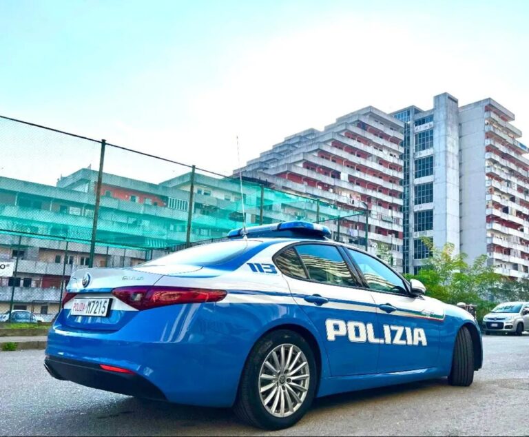 Scampia Polizia