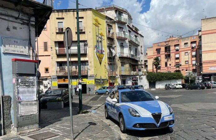 Napoli Arenaccia Polizia