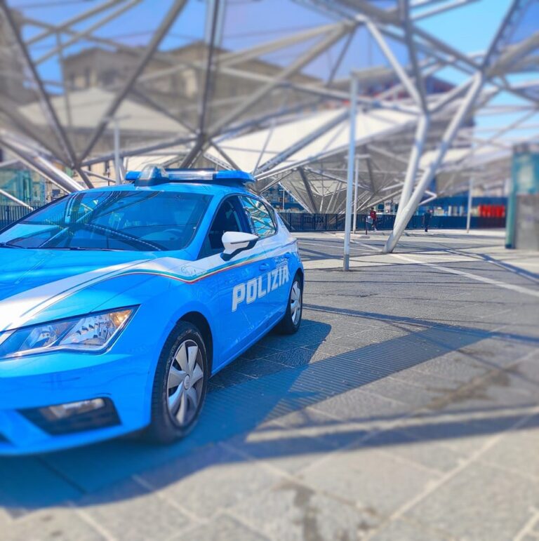 Napoli Piazza Garibaldi Polizia