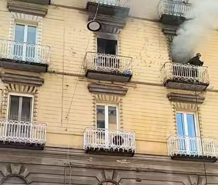 Incendio via Firenze Napoli