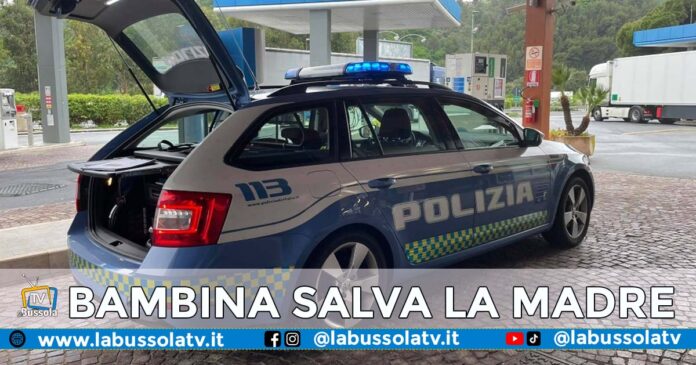 Figlia chiama polizia