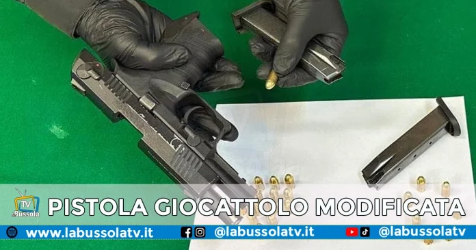 PISTOLA GIOCATTOLO MODIFICATA